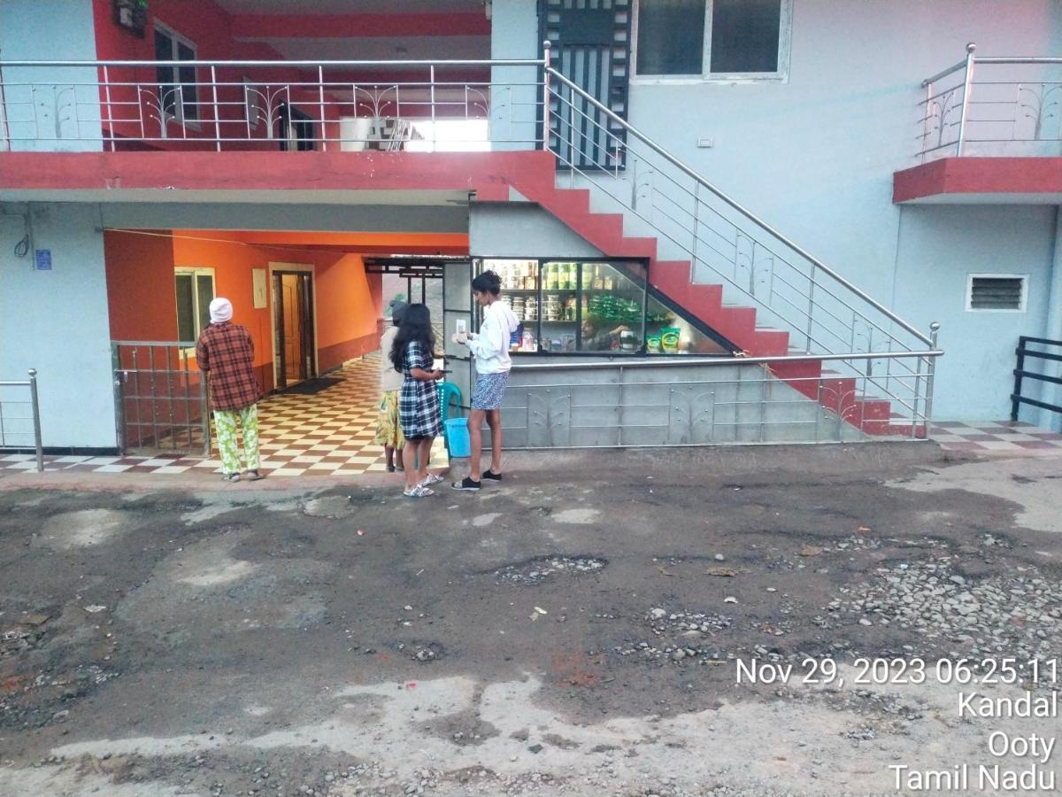 J J Homes Ooty Bagian luar foto
